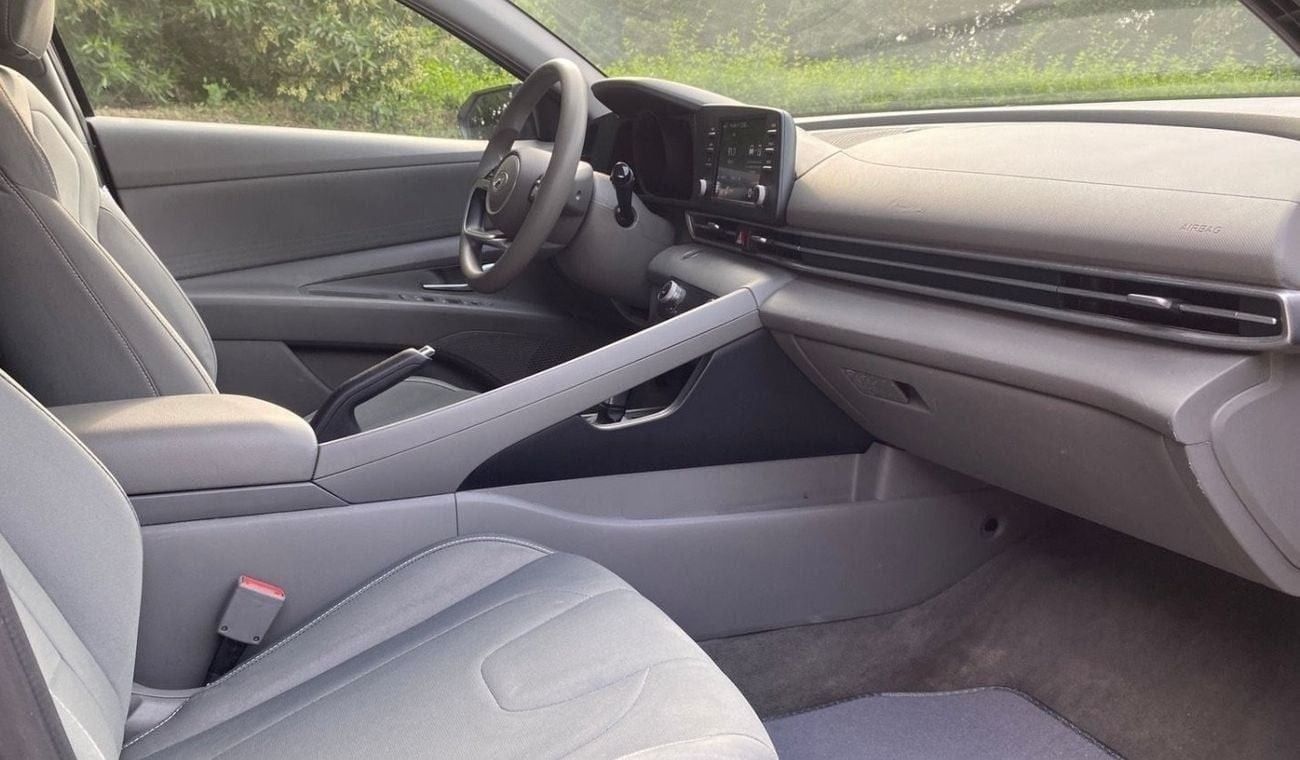 Hyundai Elantra GL 2.0L