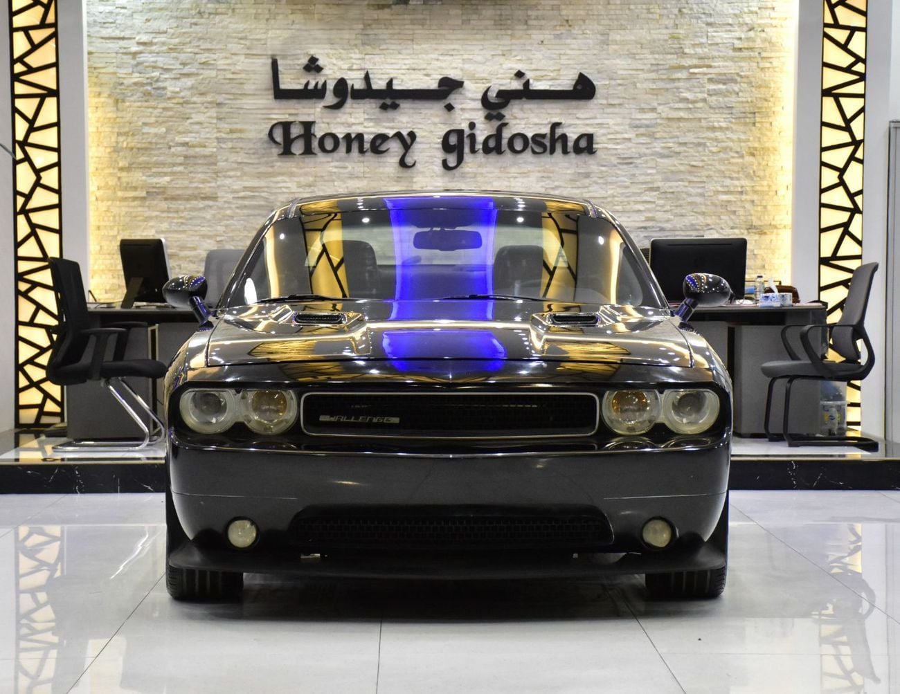 دودج تشالينجر SRT8 EXCELLENT DEAL for our Dodge Challenger ( 2012 Model ) in Black Color American Specs