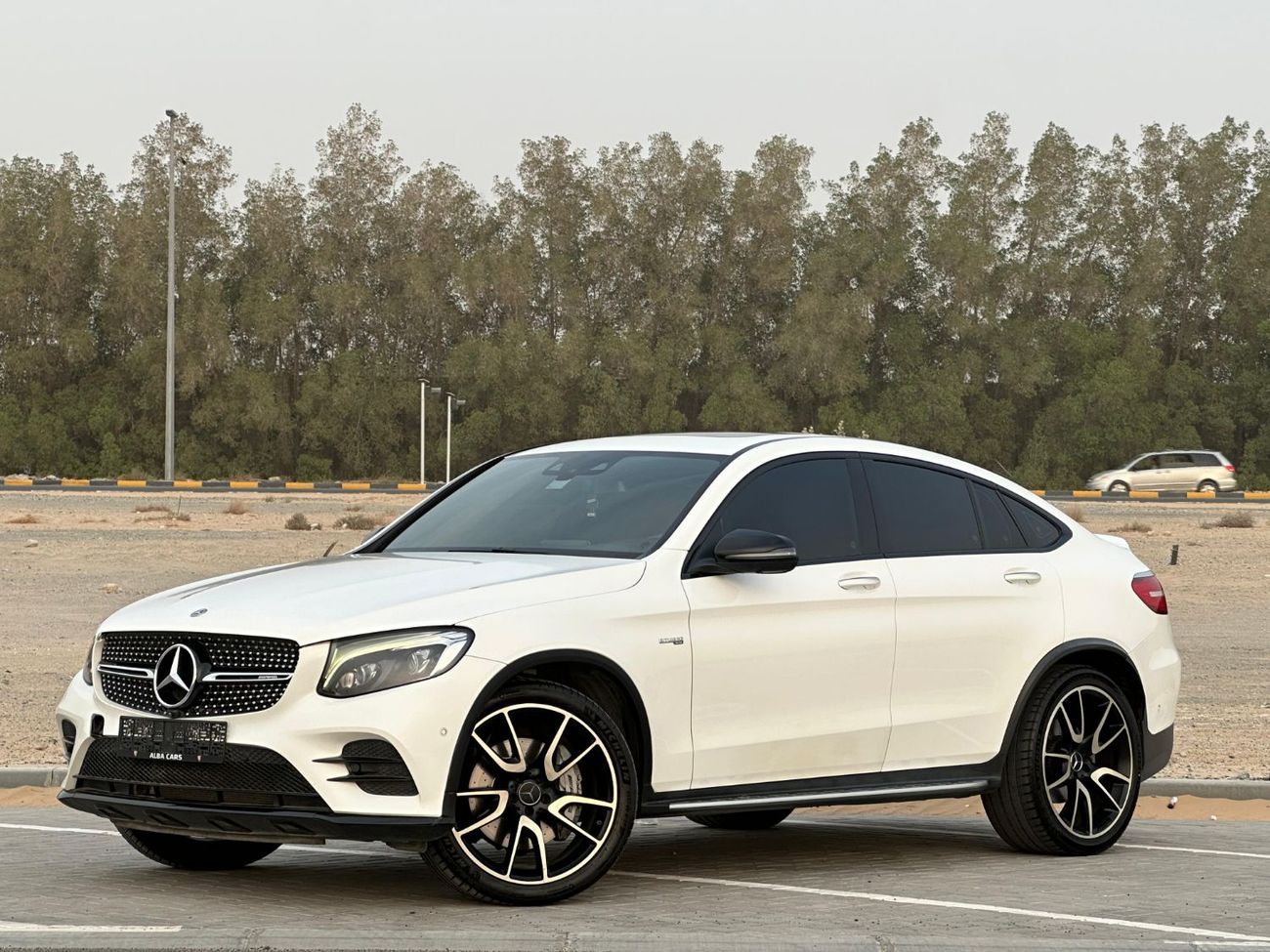 Mercedes-Benz GLC 43 AMG 4MATIC 3.0L (362 HP) MERCEDES GLC-43 2018 GCC ORGINAL PAINT // ACCIDENT FREE // PERFECT CONDITION