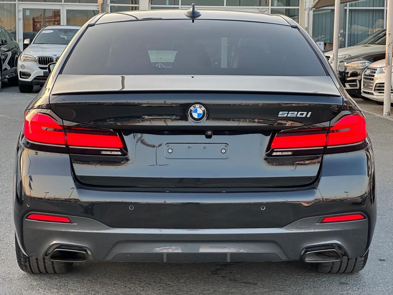 BMW 520i BMW 520i Twin Power Turbo_European_2022_Excellent Condition _Full option