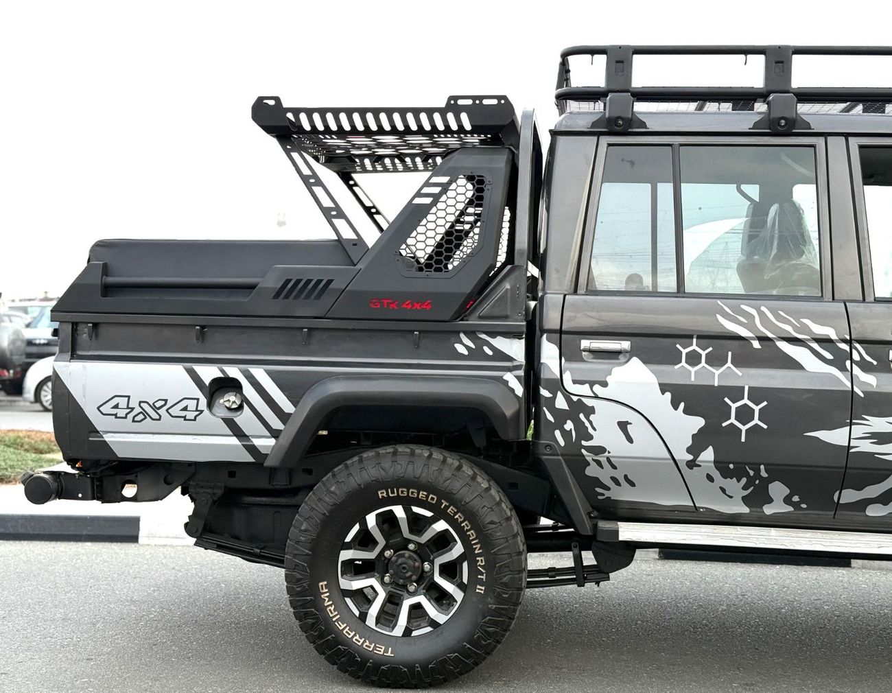 Toyota Land Cruiser Toyota landcruise pickup 2018Model Modified 2024Diesel engine 4.5 1VD colour Grey Transmission Manua