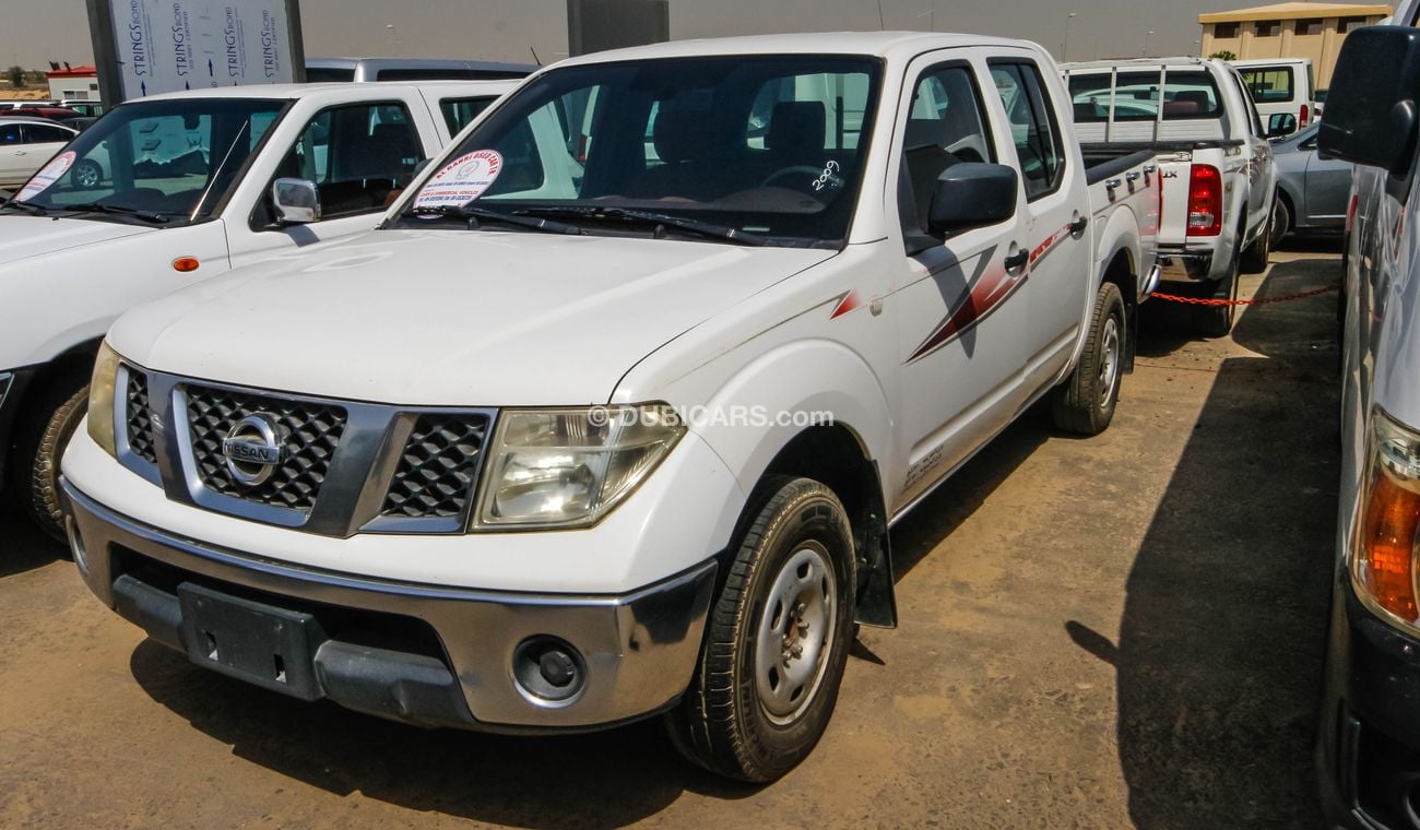 نيسان نافارا