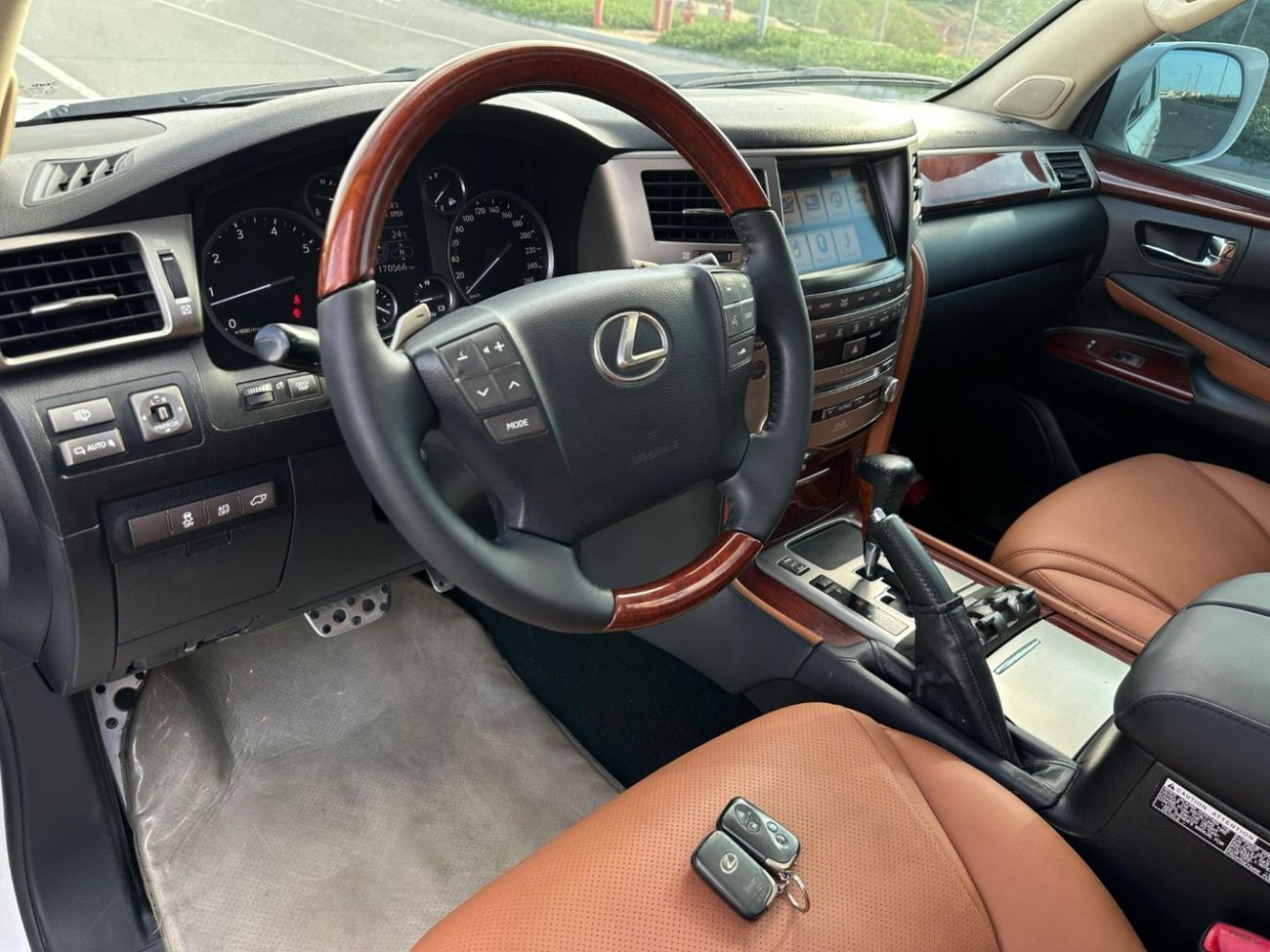 لكزس LX 570 Sport Platinum 5.7L