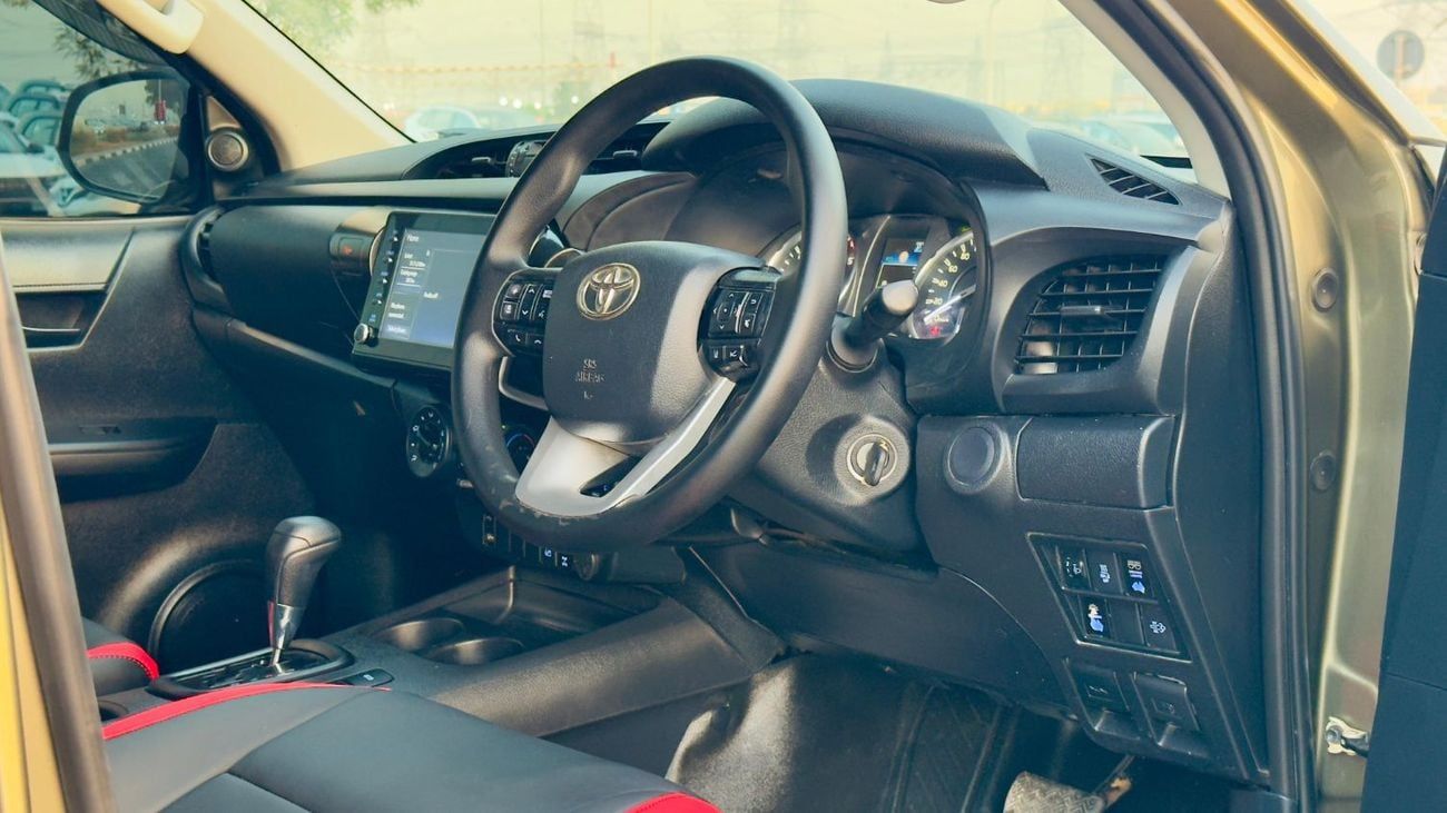 Toyota Hilux MODIFIED TO GR ROCCO KIT | RHD | AUTOMATIC TRANMISSION | 2800CC DIESEL ENGINE | 2022 | ELECTRIC SEAT