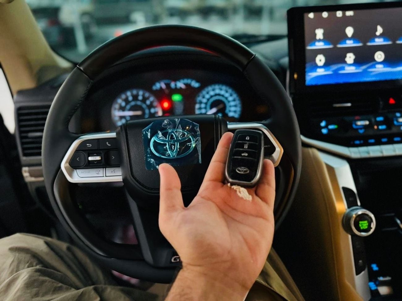 تويوتا لاند كروزر GXR 4.0L (271 HP) 4WD