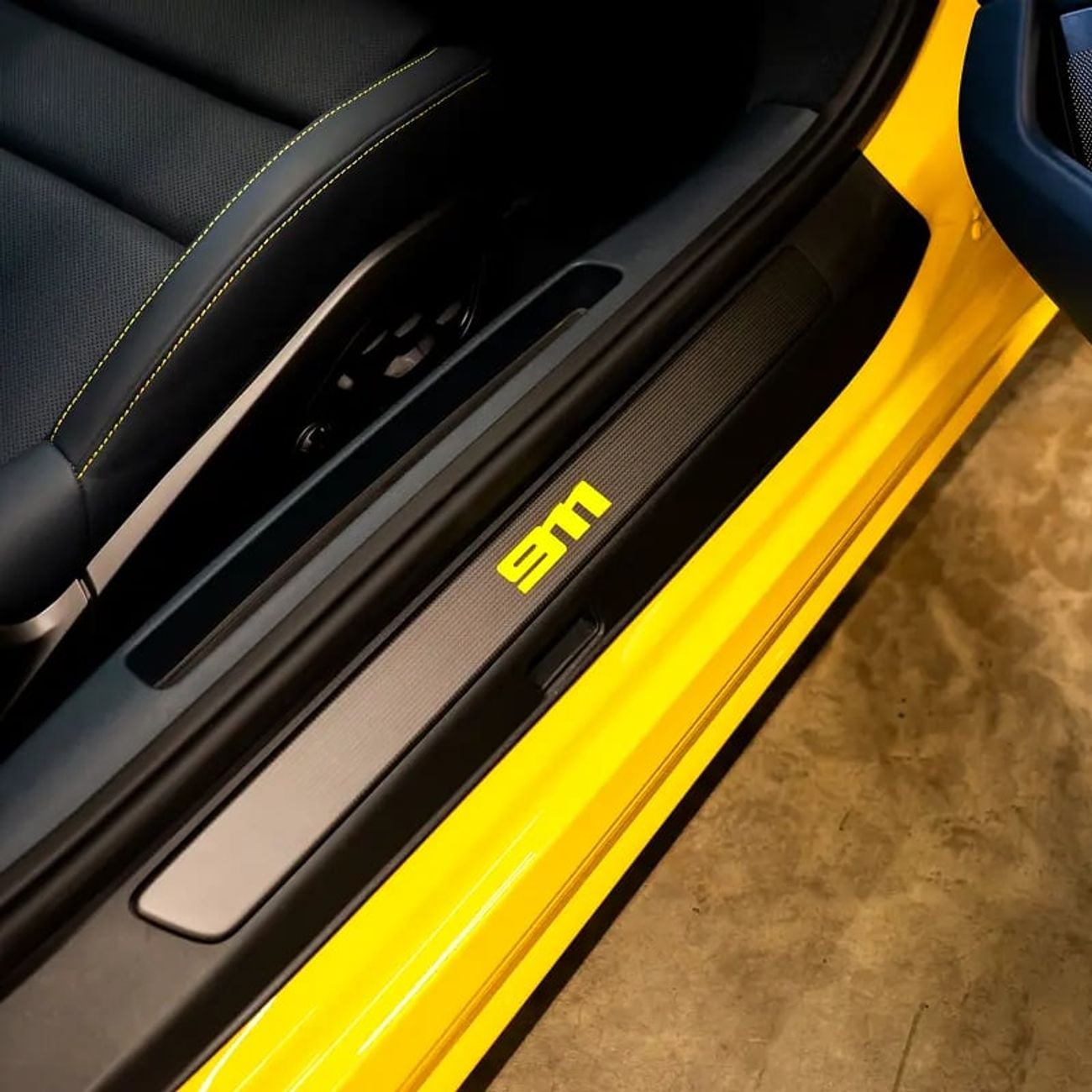 Porsche 911 Turbo S 3.8L (530 HP) Convertible 19,147 pm • 0% Downpayment • 911 Turbo S • Agency Warranty