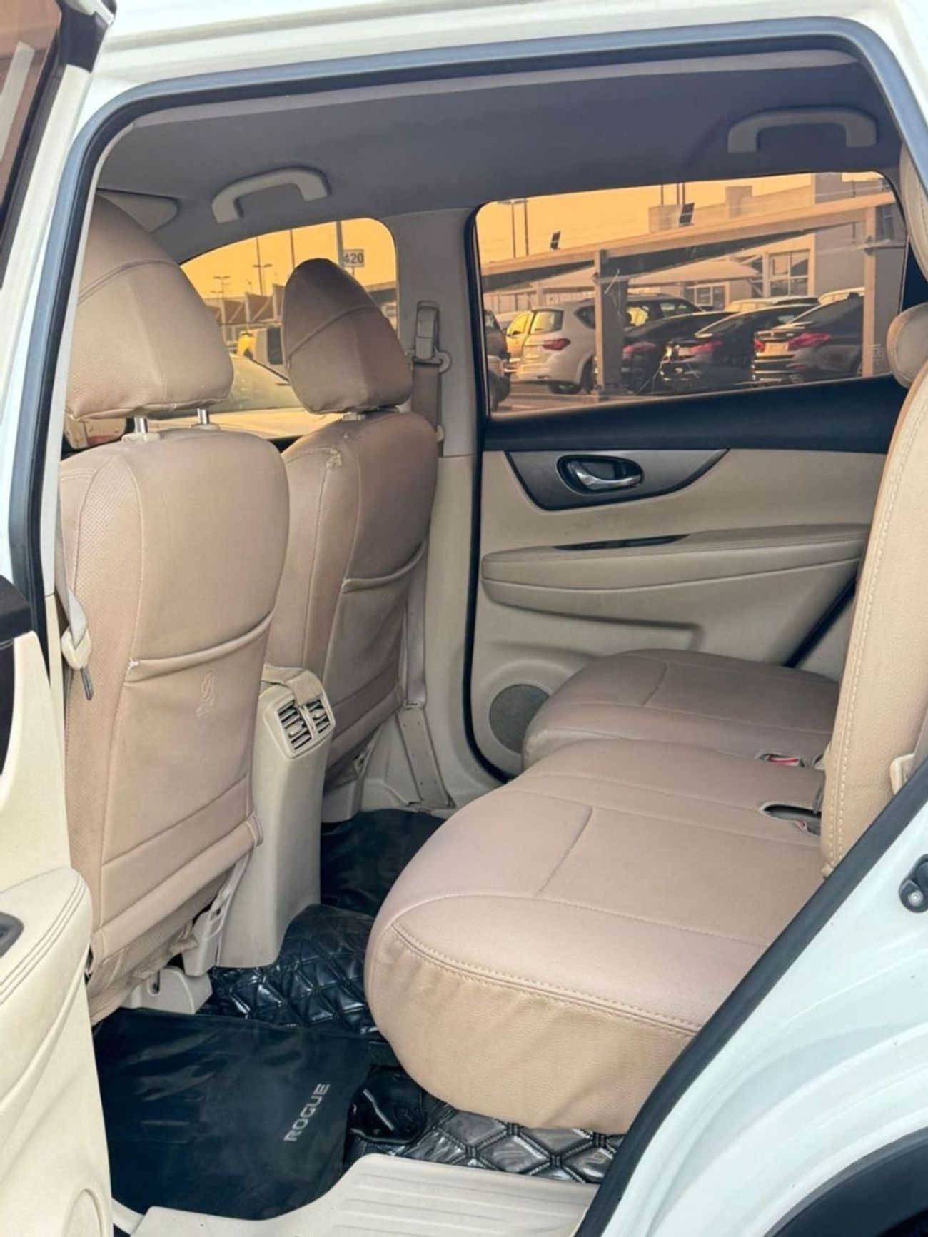 Nissan Armada SE 5.6L (317 HP) GCC full option number one panoramic