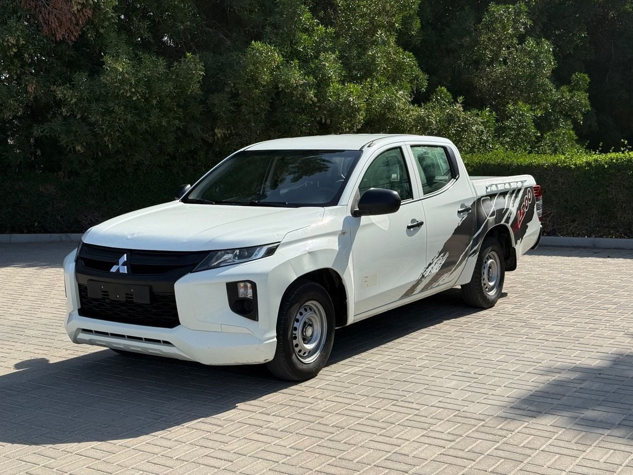ميتسوبيشي L200 GL 2.4L (132 HP)