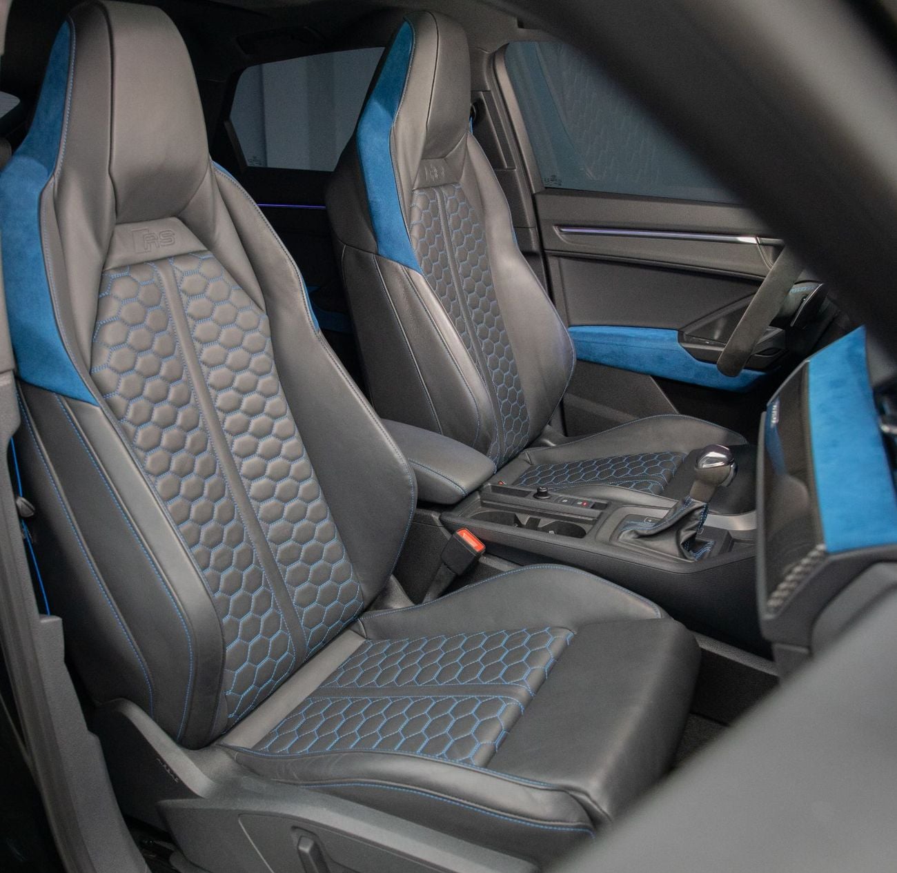 أودي RSQ3 Sportback TFSI quattro 2.5L