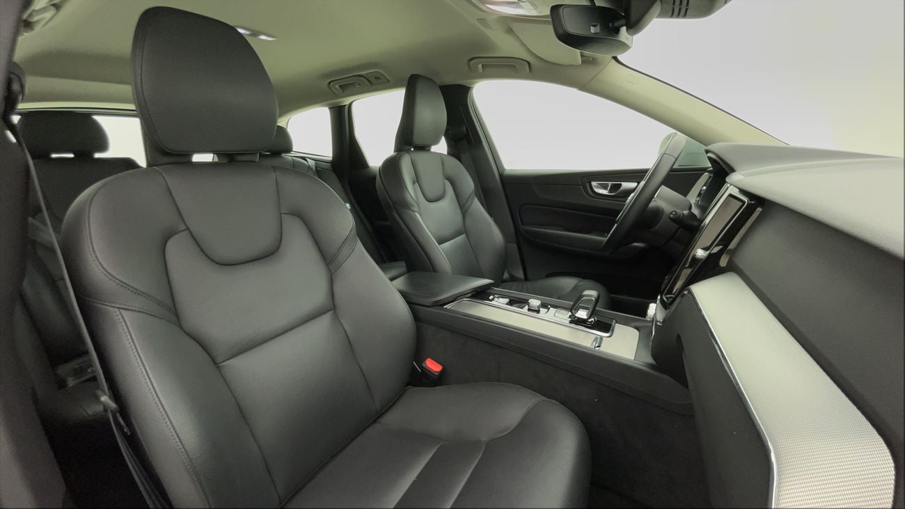 فولفو XC 60 B5 CORE 2 | بدون دفعة مقدمة | اختبار القيادة في المنزل