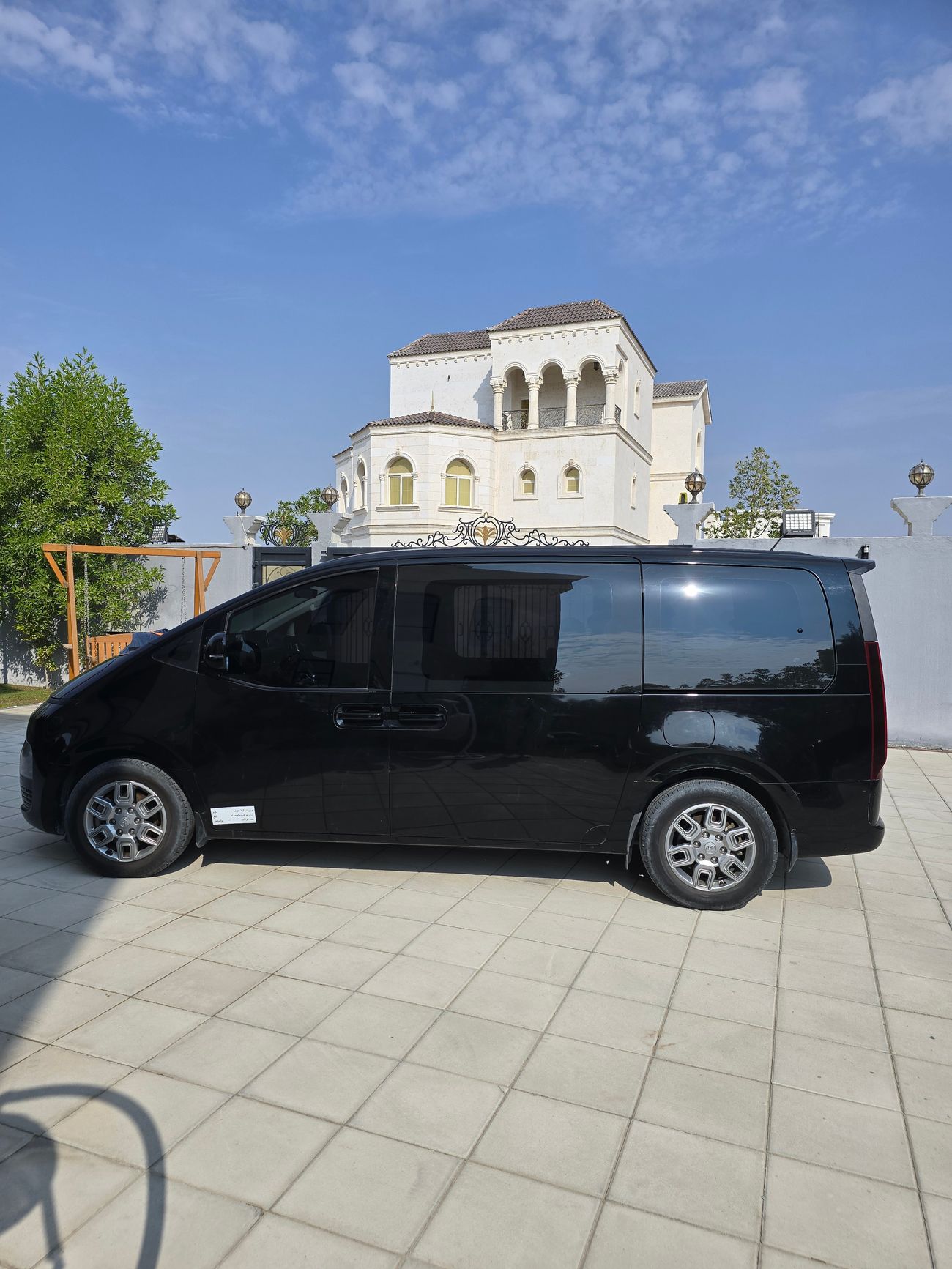 Hyundai Staria Premium