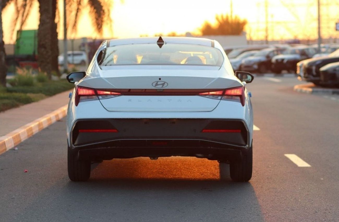 Hyundai Elantra 1.6L, FOG LIGHTS, PARKING SENSORS,MID OPTION, MODEL 2024 FOR EXPORT