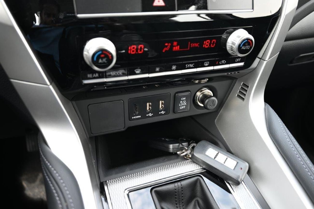 Mitsubishi Montero Sport 3.0L GASOLINE 4X4 AUTOMATIC