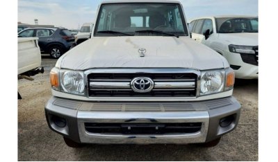 Toyota Land Cruiser Hard Top Land cruiser Hard Top 4.0L Petrol 6 Cylinders 3 Doors