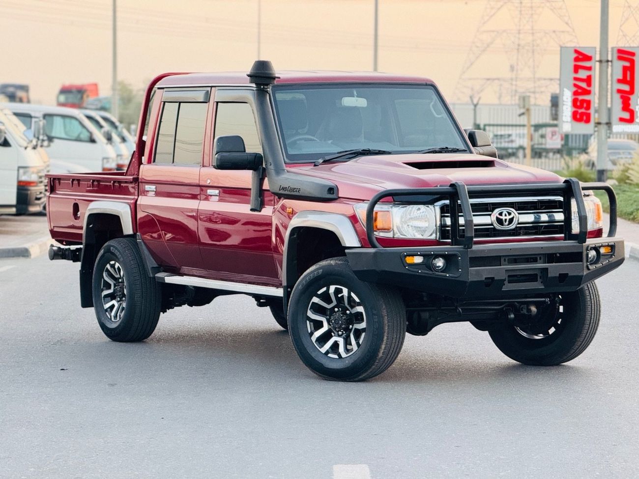 تويوتا لاند كروزر بيك آب Toyota Land Cruiser pickup 2022 RHD diesel v8