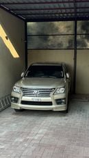 Lexus LX570