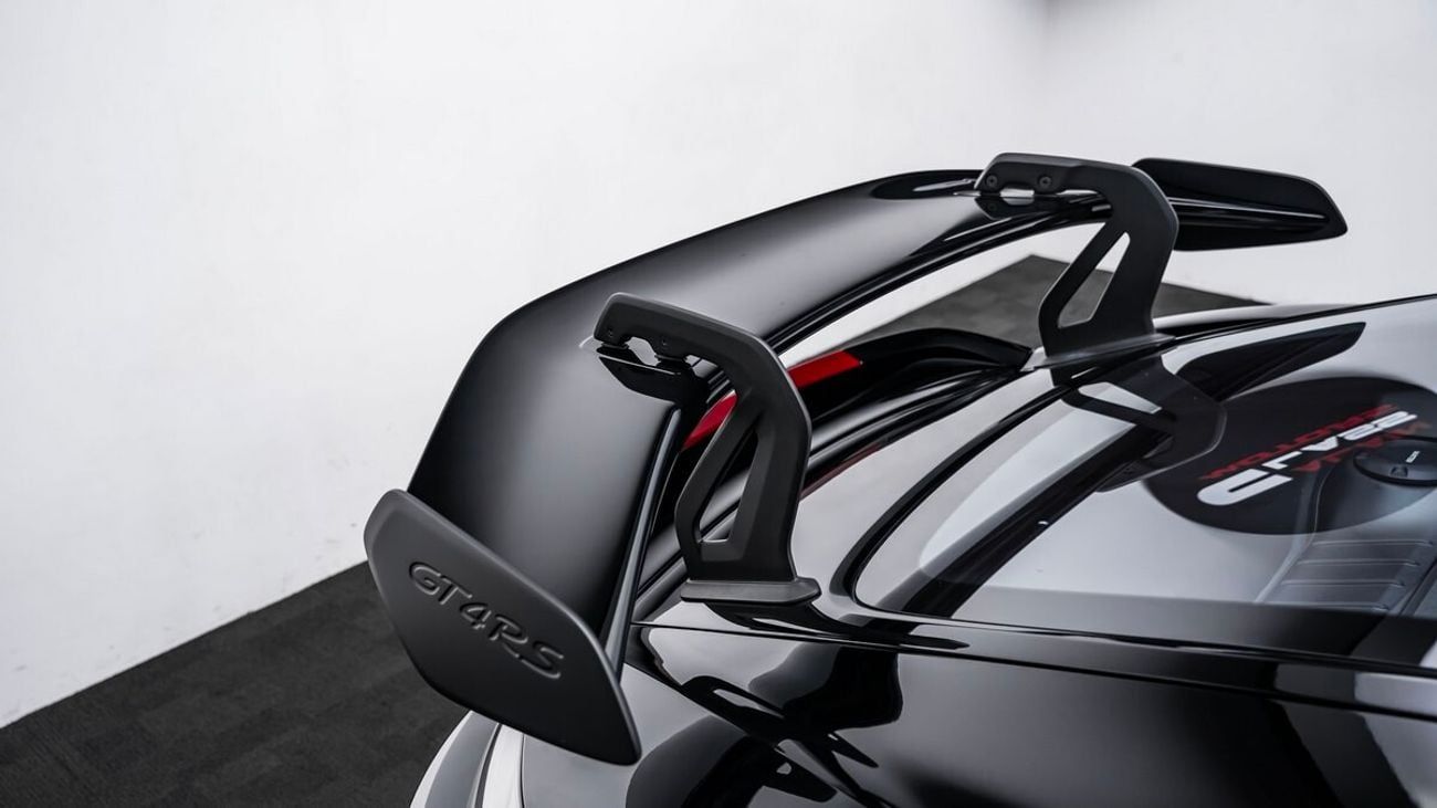 Porsche 718 Cayman GT4 RS 2022 - GCC - Under Warranty