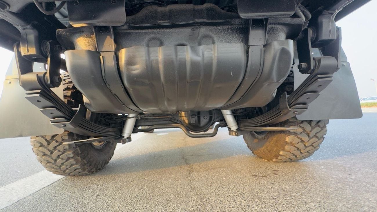 Toyota Land Cruiser Pick Up MANUAL TRANSMISSION | 4WD | SINGLE CAB | 4.5L DIESEL ENGINE | BULL BAR WITH FOCUSED LED LIGHTS