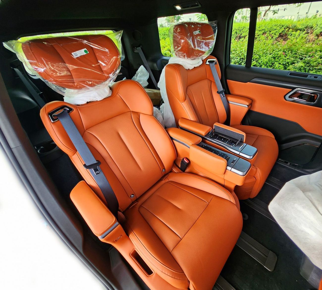 ROX 01 1.5L-4CYL TURBO ENGINE 350 KW DUAL MOTOR 2 YEARS OR 80,000KM SERVICE CONTRACT WITH OFFICIAL ROX