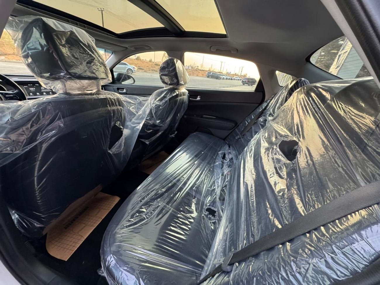 Kia Optima Si 2.4L 2.4L V4 / PANORAMIC SUNROOF / LEATHER / ROAD ASSIST / RIMS / IN PERFECT CONDITION