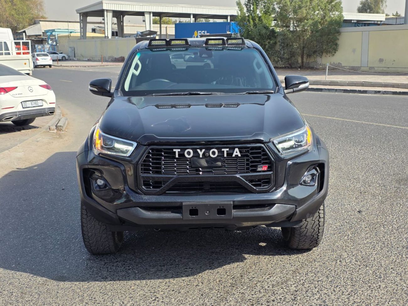 Toyota Hilux RIGHT HAND DRIVE ONLY FOR EXPORT 2.8 LITER SHAPE MODIFIED 2024