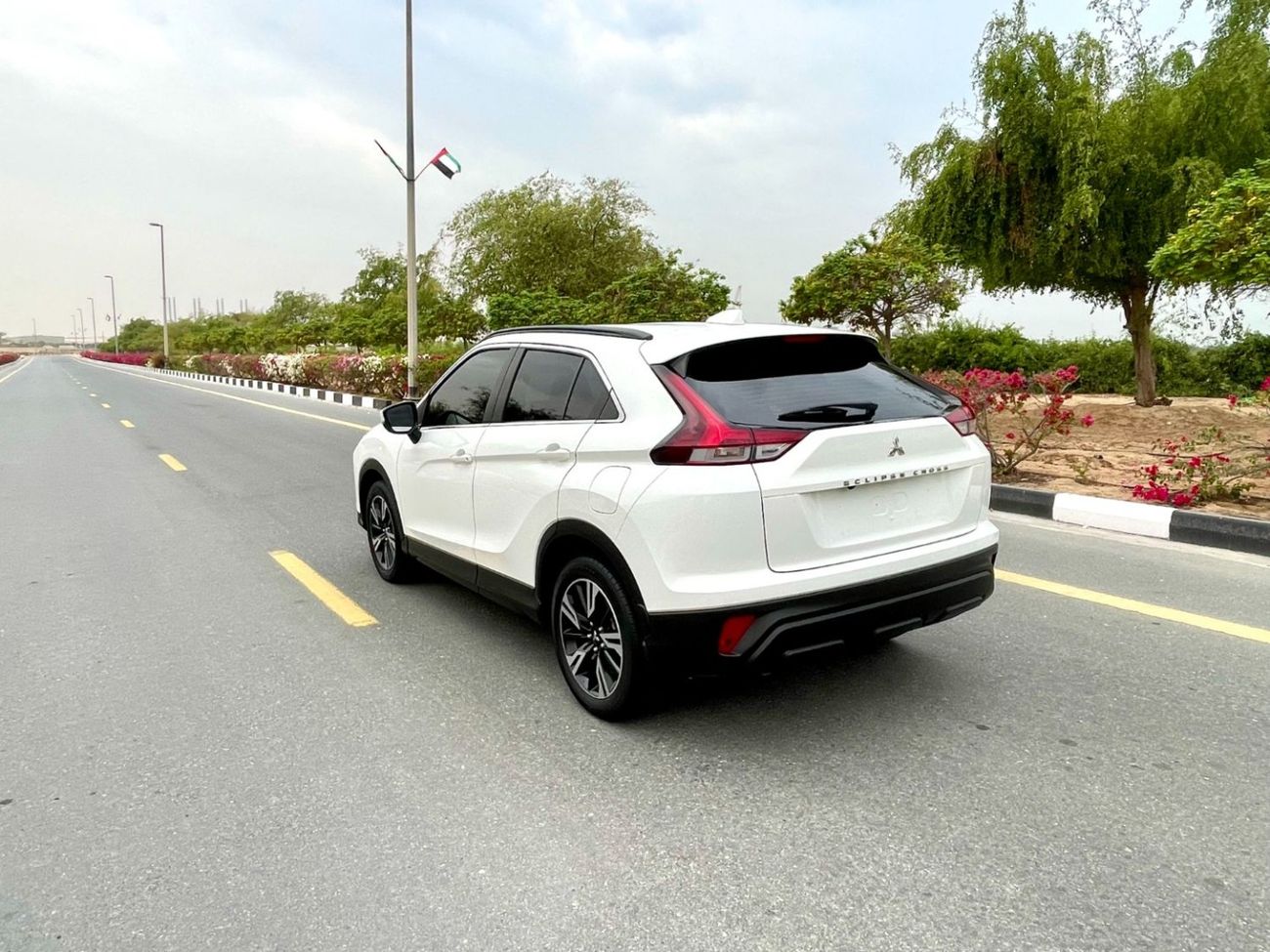 ميتسوبيشي إكلبس كروس GLS Mid 1.5L