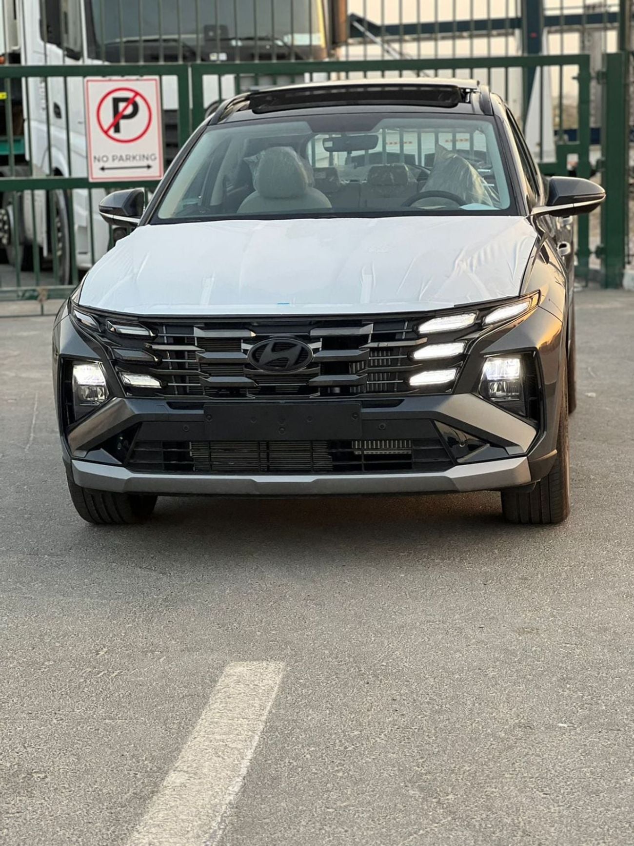 Hyundai Tucson PREMIUM Hyundai Tucson 1.6L turbo GCC specific model 2026