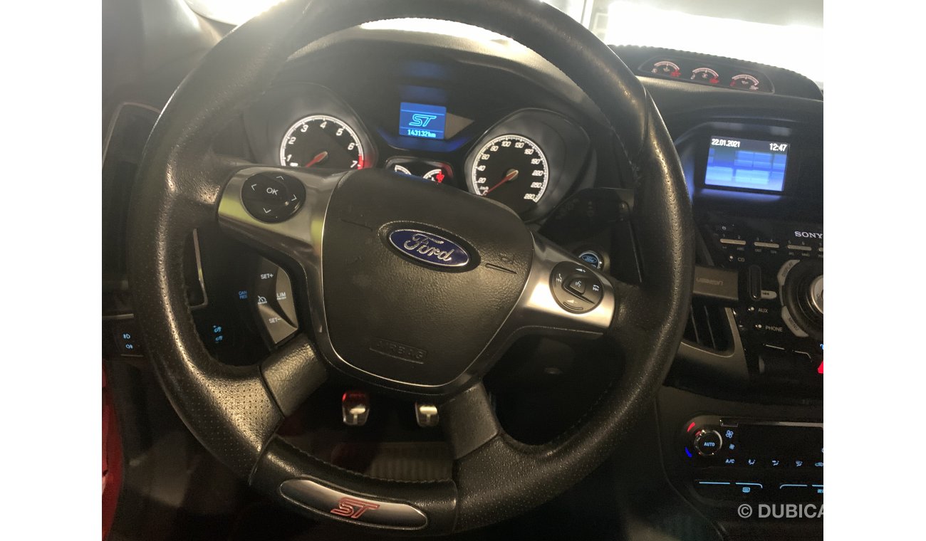 Ford Focus ST full option