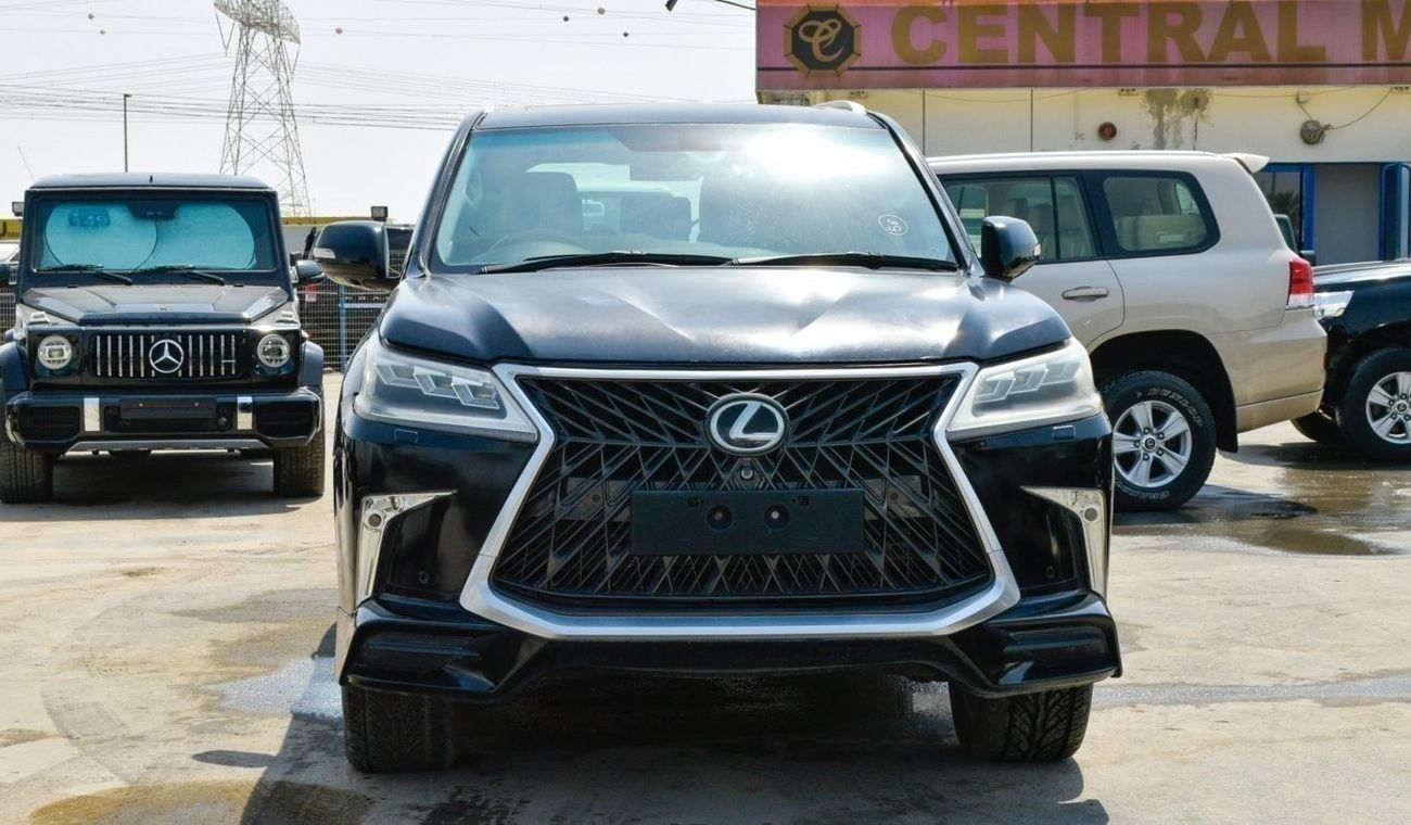 لكزس LX 570 Right hand drive petrol 5.7 V8 petrol Auto facelifted to 2021 TRD design imported no accidents full