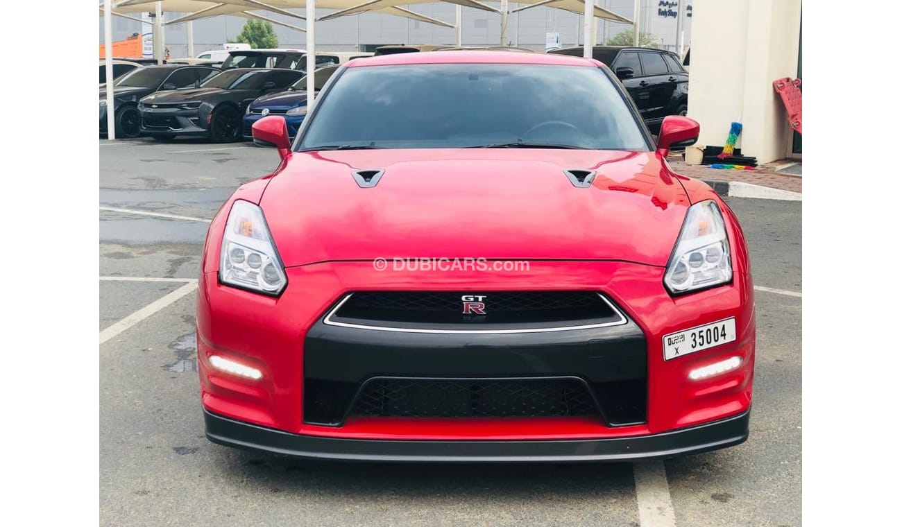 نيسان جي تي ار نيسان جى تى ار وارد كلين تايتل 2013 بحاله ممتازه