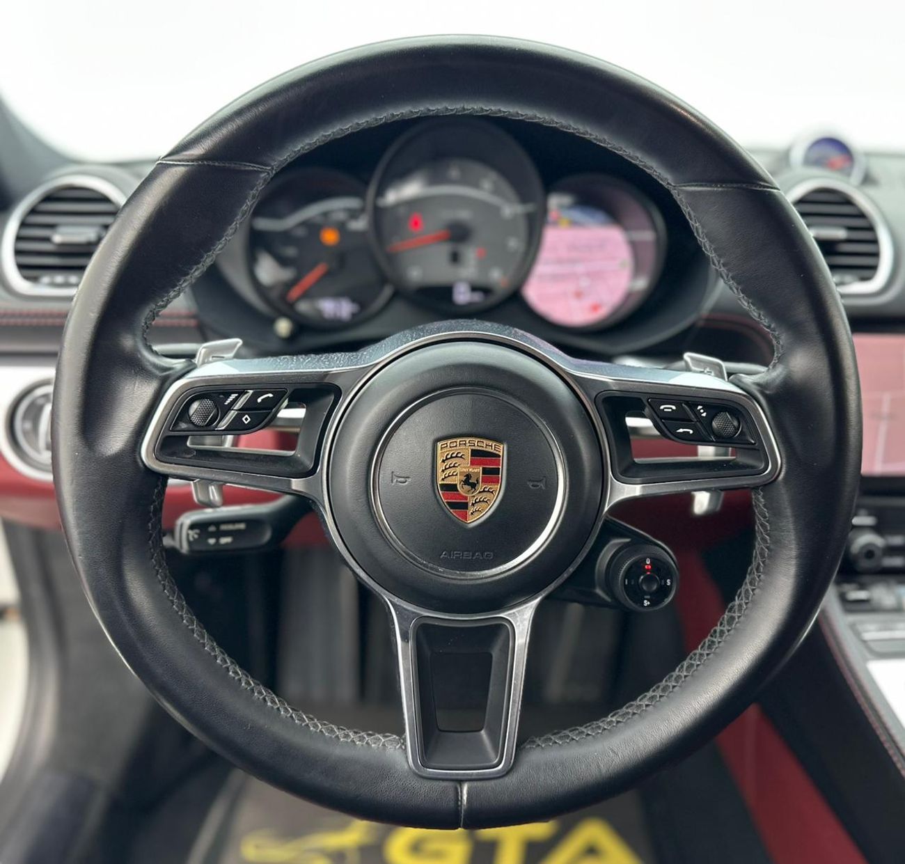 Porsche 718 Cayman S 2.5L A/T 2018 Porsche 718 Cayman S, April 2026 Porsche Warranty, Porsche Full Service History, GCC