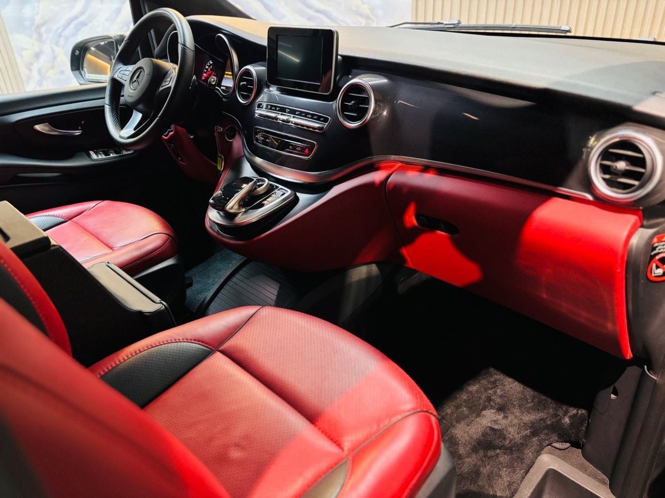 مرسيدس بنز V 250 AVANTGARDE LWB