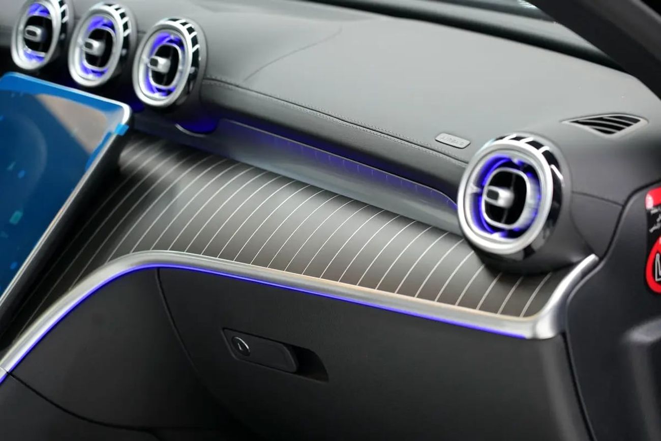 مرسيدس بنز C 200 C 200 | GCC 0km | Agency Warranrty | AMG Package