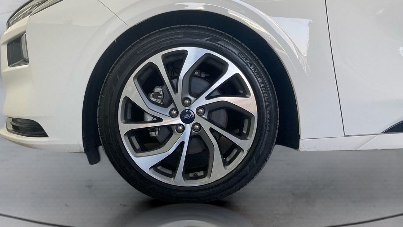 فورد توروس Titanium | upto AED 20,000 Ramadan Discount | شامل الضمان | 0 ﺪﻔﻋﺓ ﺃﻮﻟﻯ