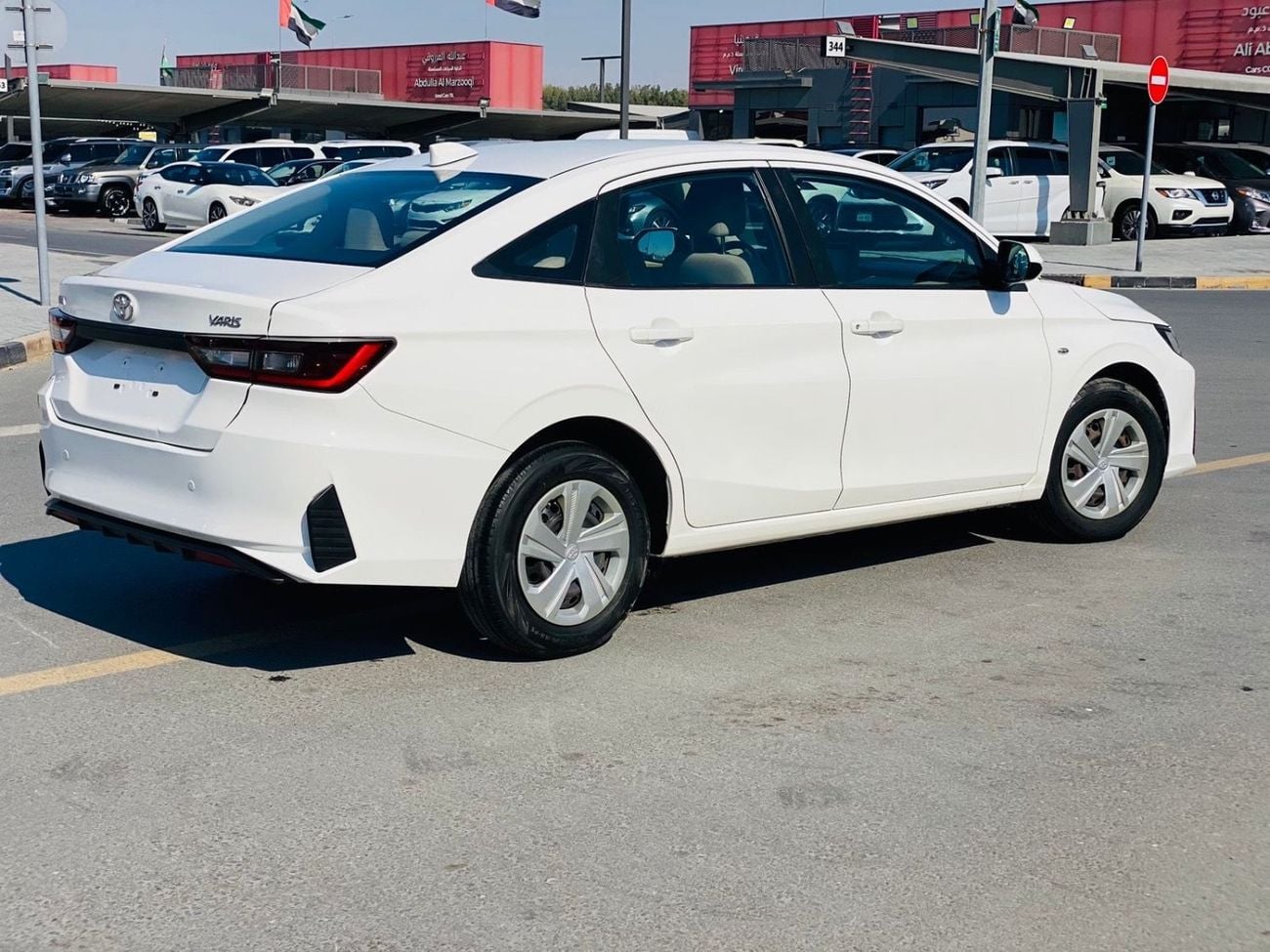 تويوتا يارس 1.5L E