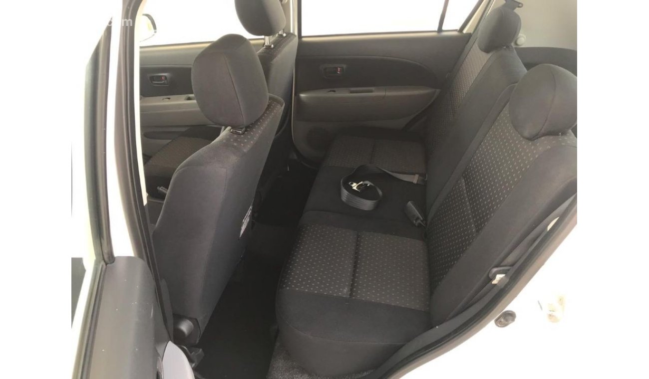 دايهاتسو سيريون Daihatsu sirion 2016 gcc very celen car