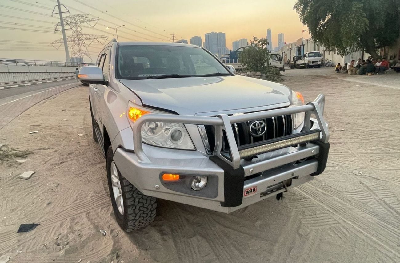 Toyota Prado TOYOTA LANDCRUISER PRADO 2013 SILVER 4WD AT DIESEL = RIGHT HAND