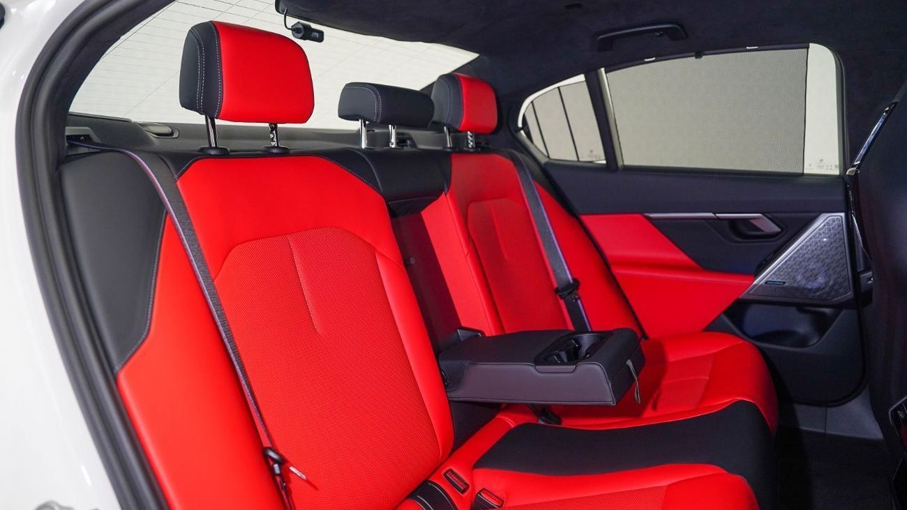 BMW M5 Competition | AED 8,351 PM | Warranty-Service November 2029 | GCC