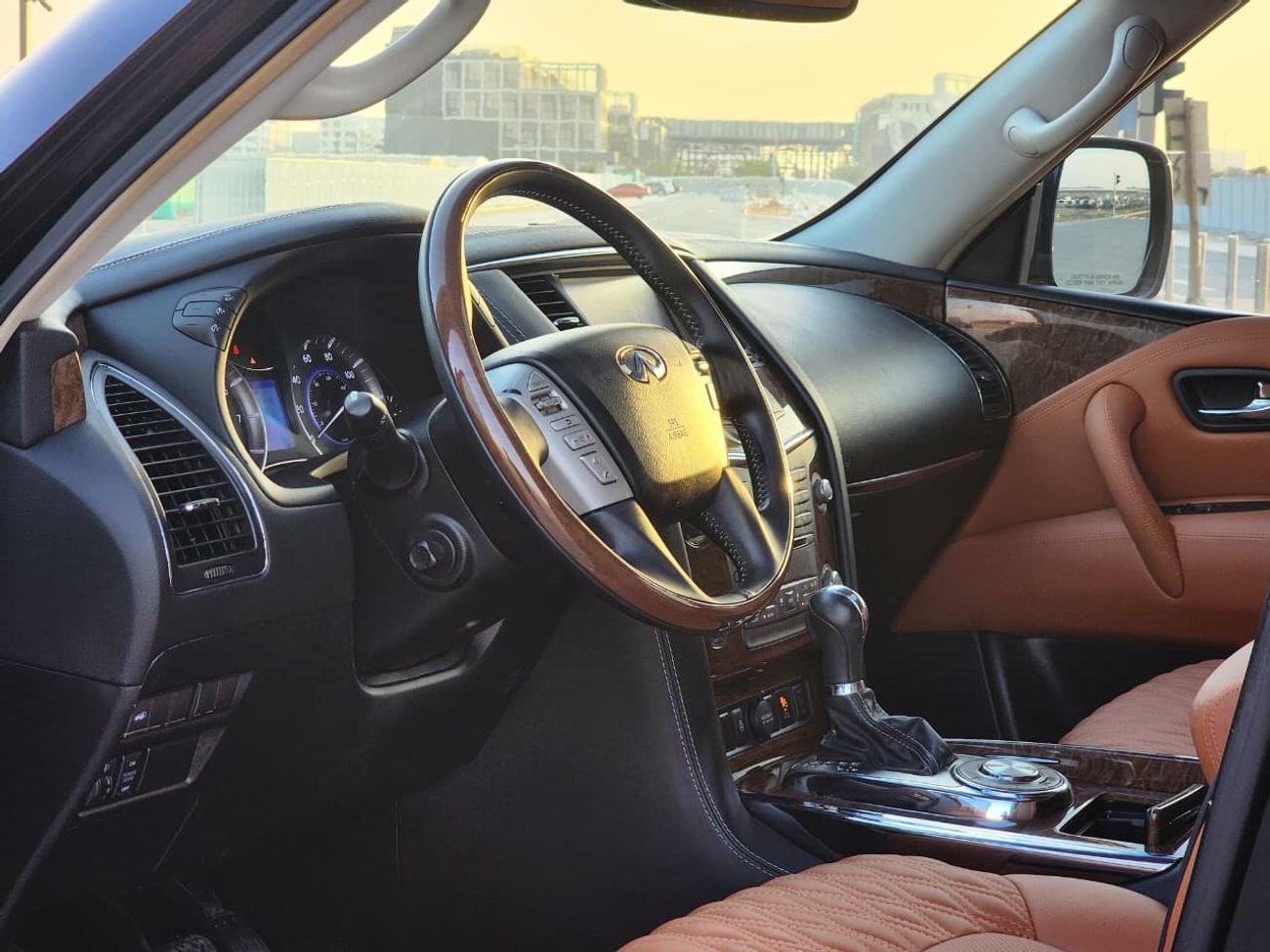 إنفينيتي QX80