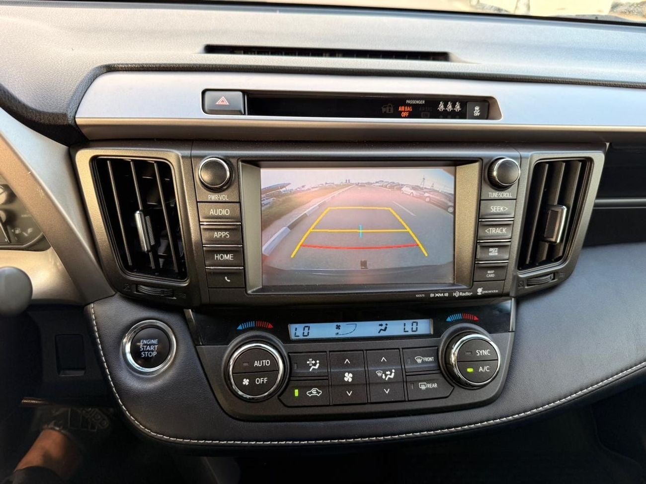 تويوتا راف ٤ XLE // sunroof,, leather seats// full option 2018