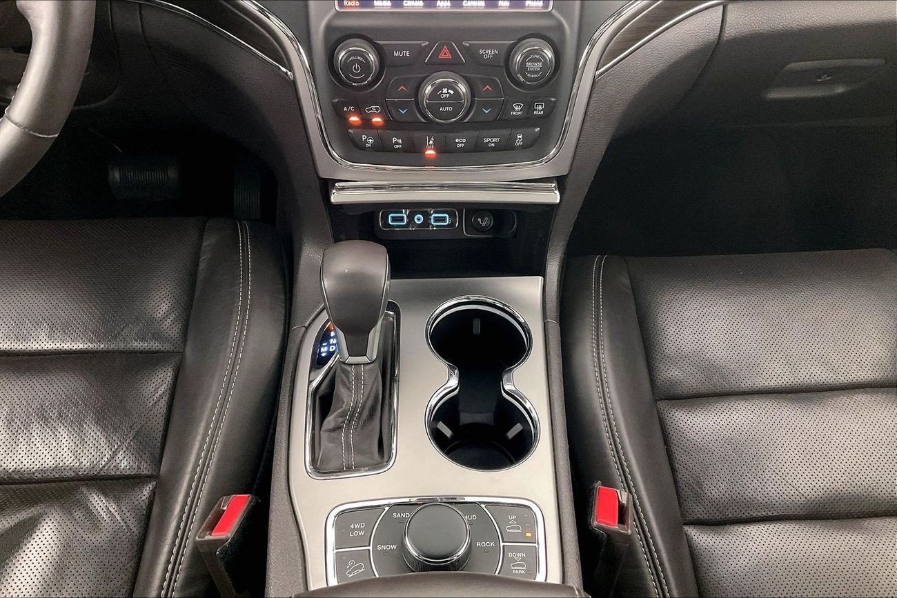 Jeep Grand Cherokee Overland | National Day Celebration | Guaranteed Warranty | 0 Down Payment