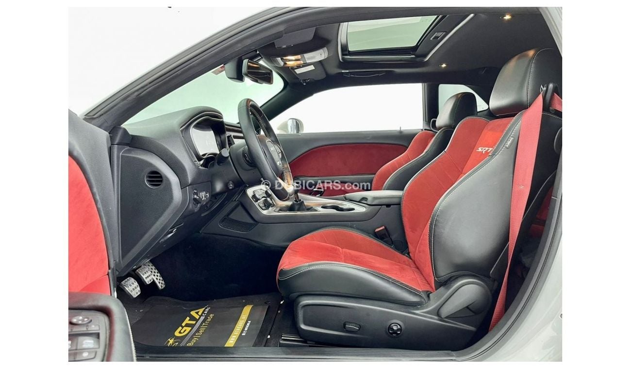 Dodge Challenger SRT Hellcat SRT Hellcat 2017 Dodge Challenger Hellcat Manual, 1 of 4 in UAE, Dodge Warranty 2022, Fu