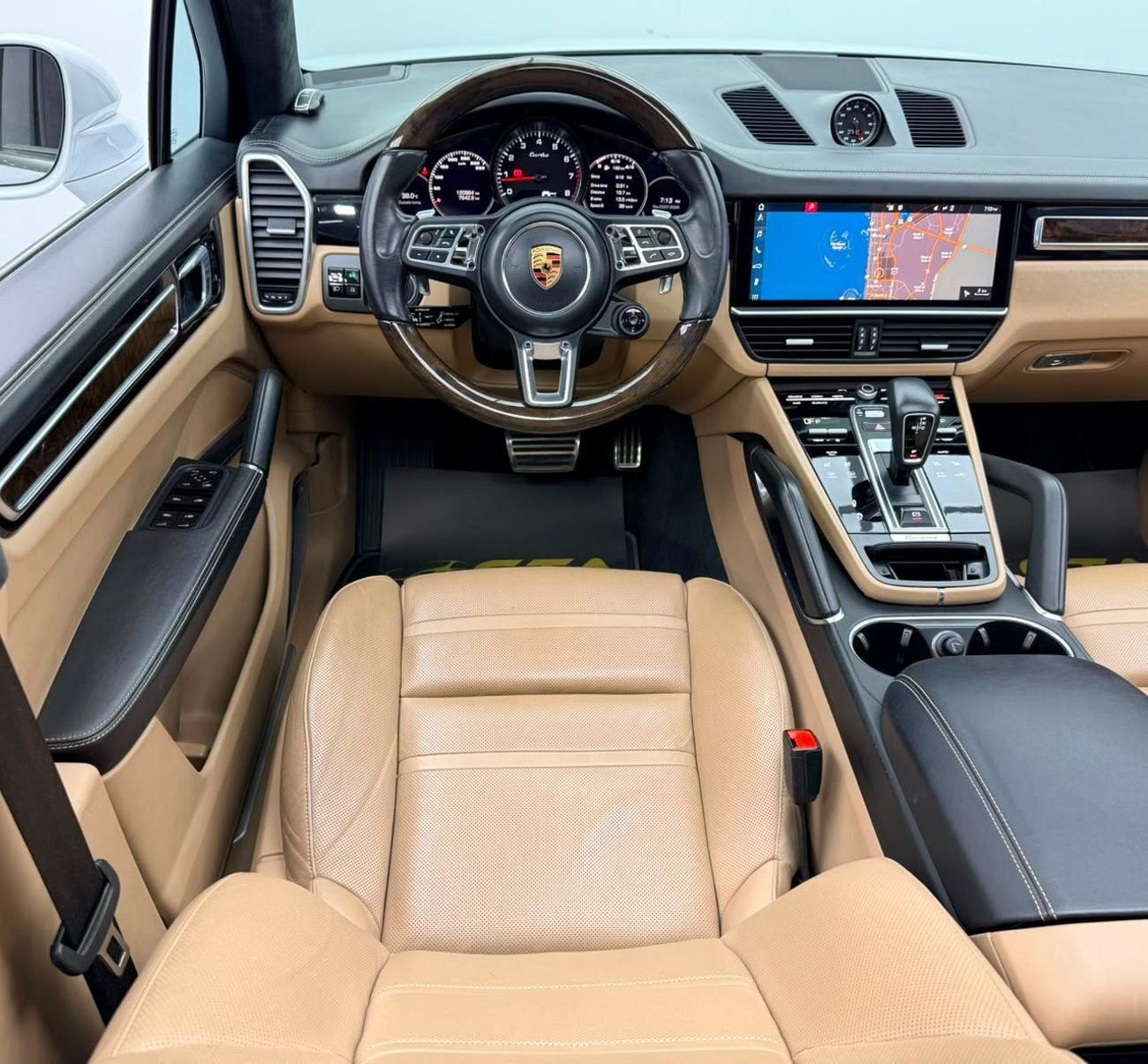 Porsche Cayenne Turbo 2018 Porsche Cayenne Turbo, Full Porsche Service History, Fully Loaded, Excellent Condition, GCC