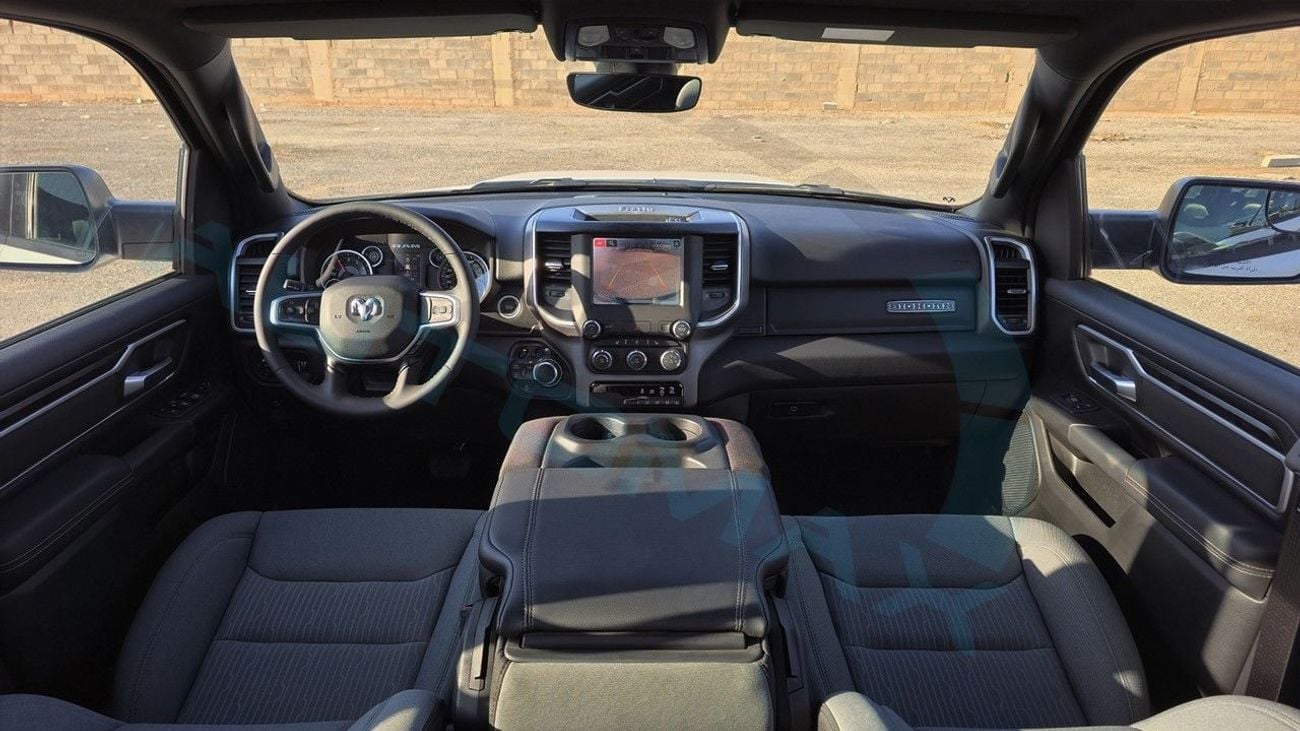 رام 1500 Bighorn eTorque 3.6L V6 4x4 GCC 0Km With 3 Years Or 100,000 Km Warranty