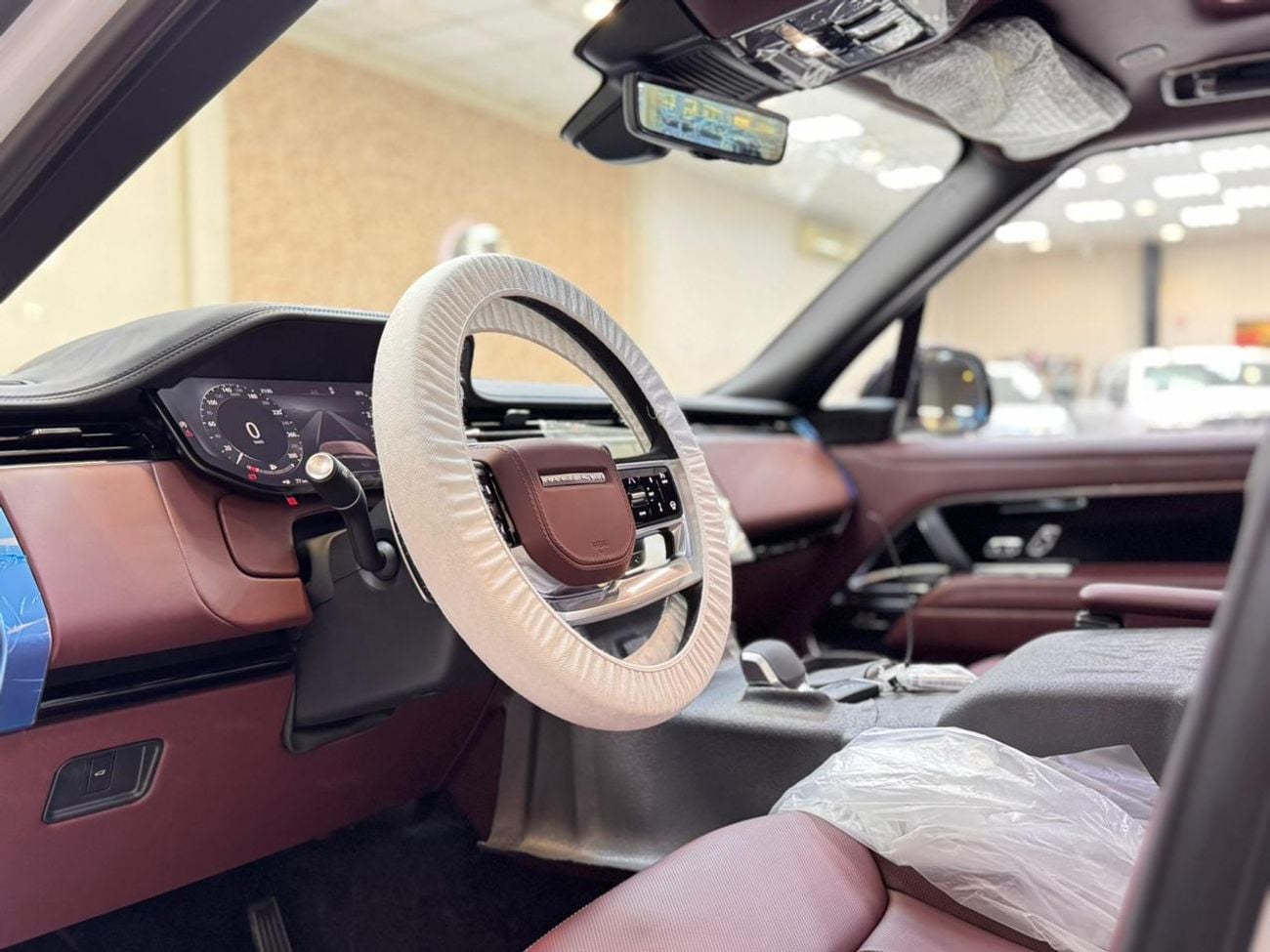 لاند روفر رينج روفر LAND ROVER RANGE ROVER AUTOBIOGRAPHY P 530 / GCC UNDER WARRANTY 2026