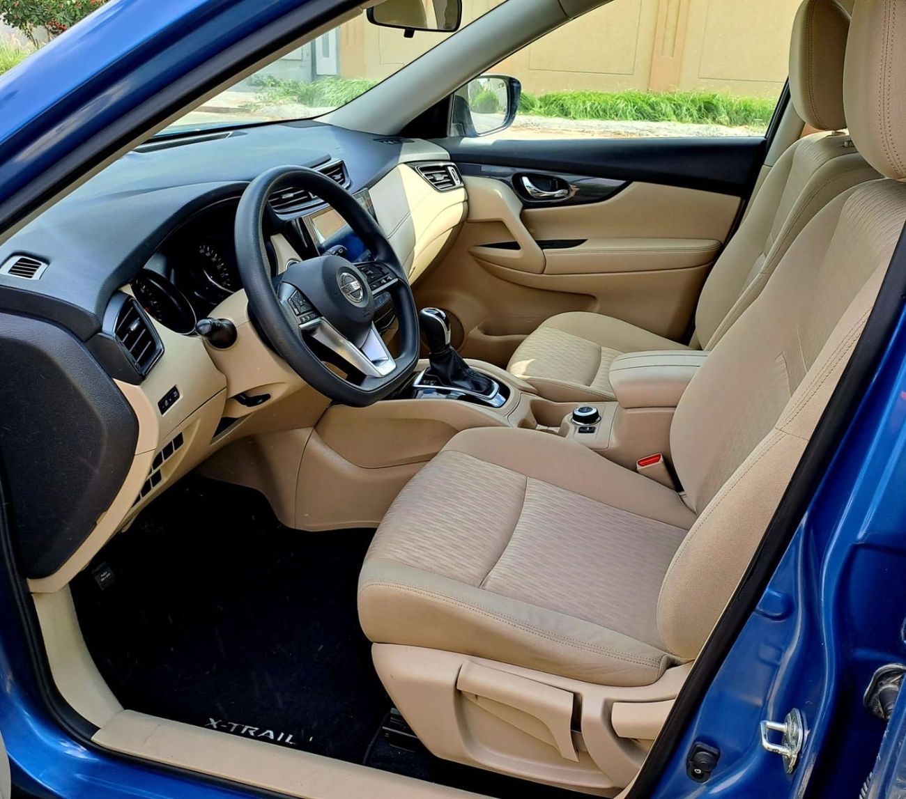 Nissan XTrail SV 2020 2.5L 4X4 GCC (1120/-MONTHLY)