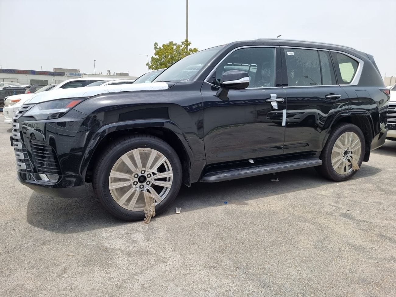 Lexus LX 600 3.5l PETROL A/T VIP 4 SEATER FULL OPTION EUROPE SPECIFICATION