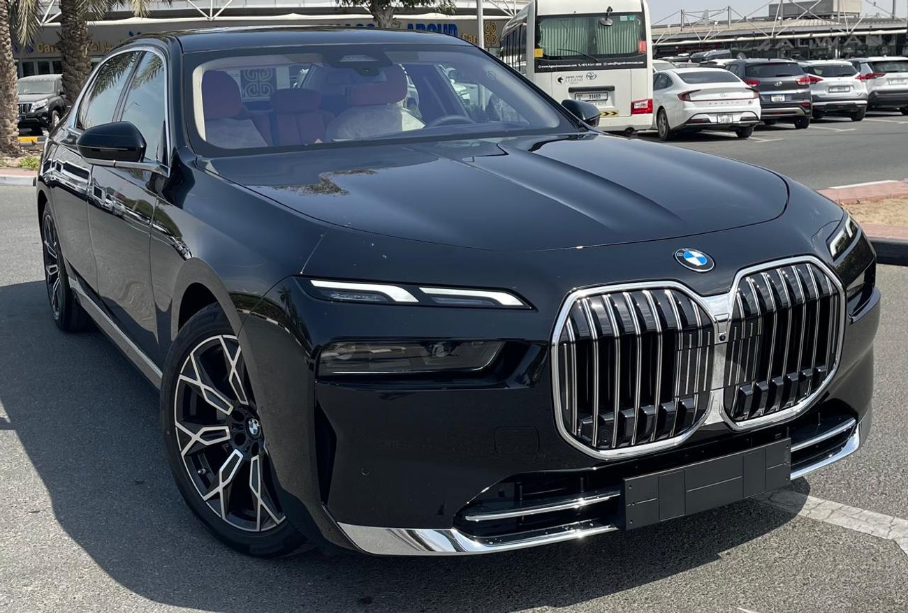بي أم دبليو 740i