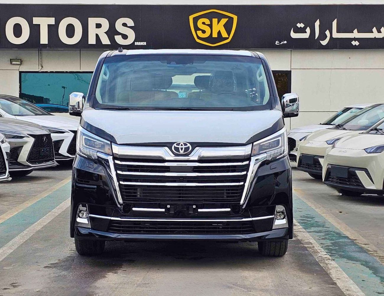 Toyota Granvia PREMIUM LUXURY / 3.5L V6 PETROL A/T / RADAR / 360*CAMERAS / VIP SEATS (CODE # GNPPR)