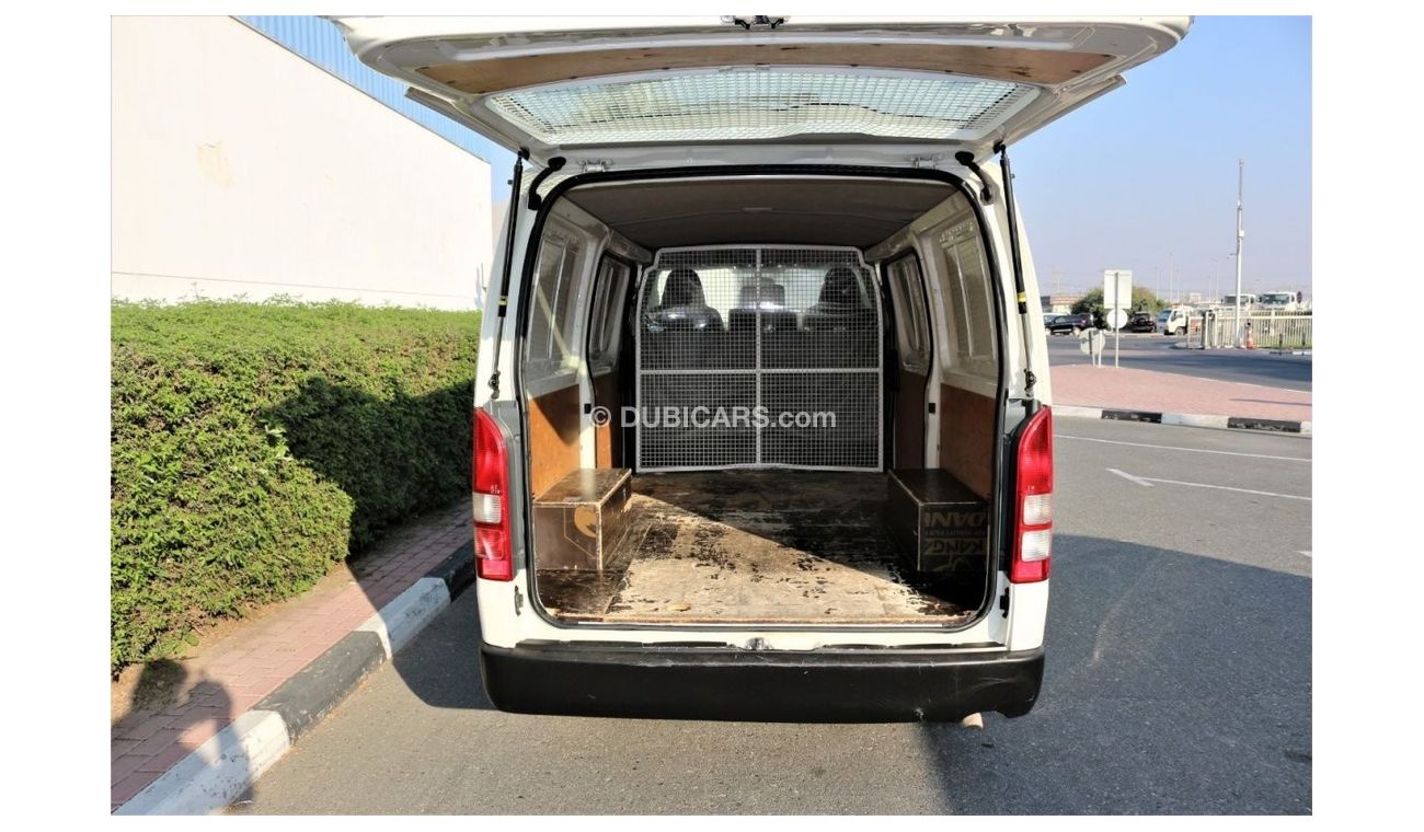 Toyota Hiace GL - Standard Roof TOYOTA HIAC  DELIVERY 2017 PETROL